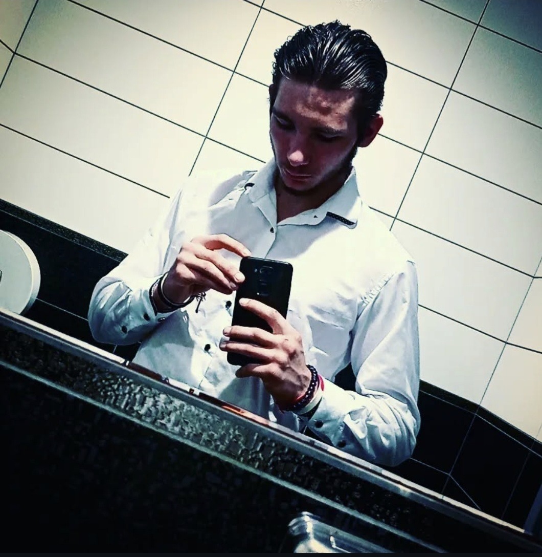 Profil de Chad, 22 ans, Sex à Saint-Aubert